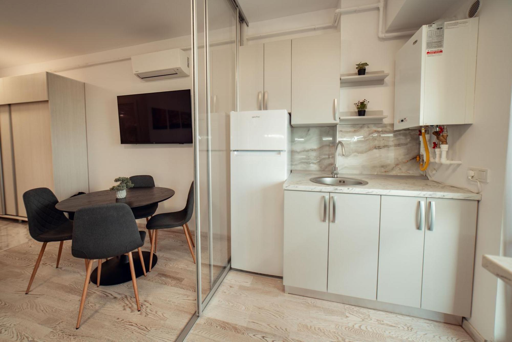 Cozy Aparthotel - Ultracentral Luxury Apartments Iasi Eksteriør billede