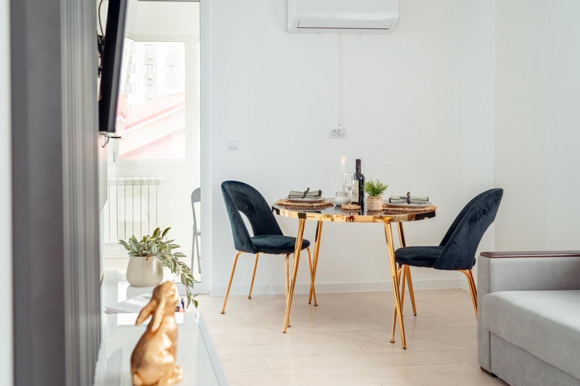 Cozy Aparthotel - Ultracentral Luxury Apartments Iasi Eksteriør billede