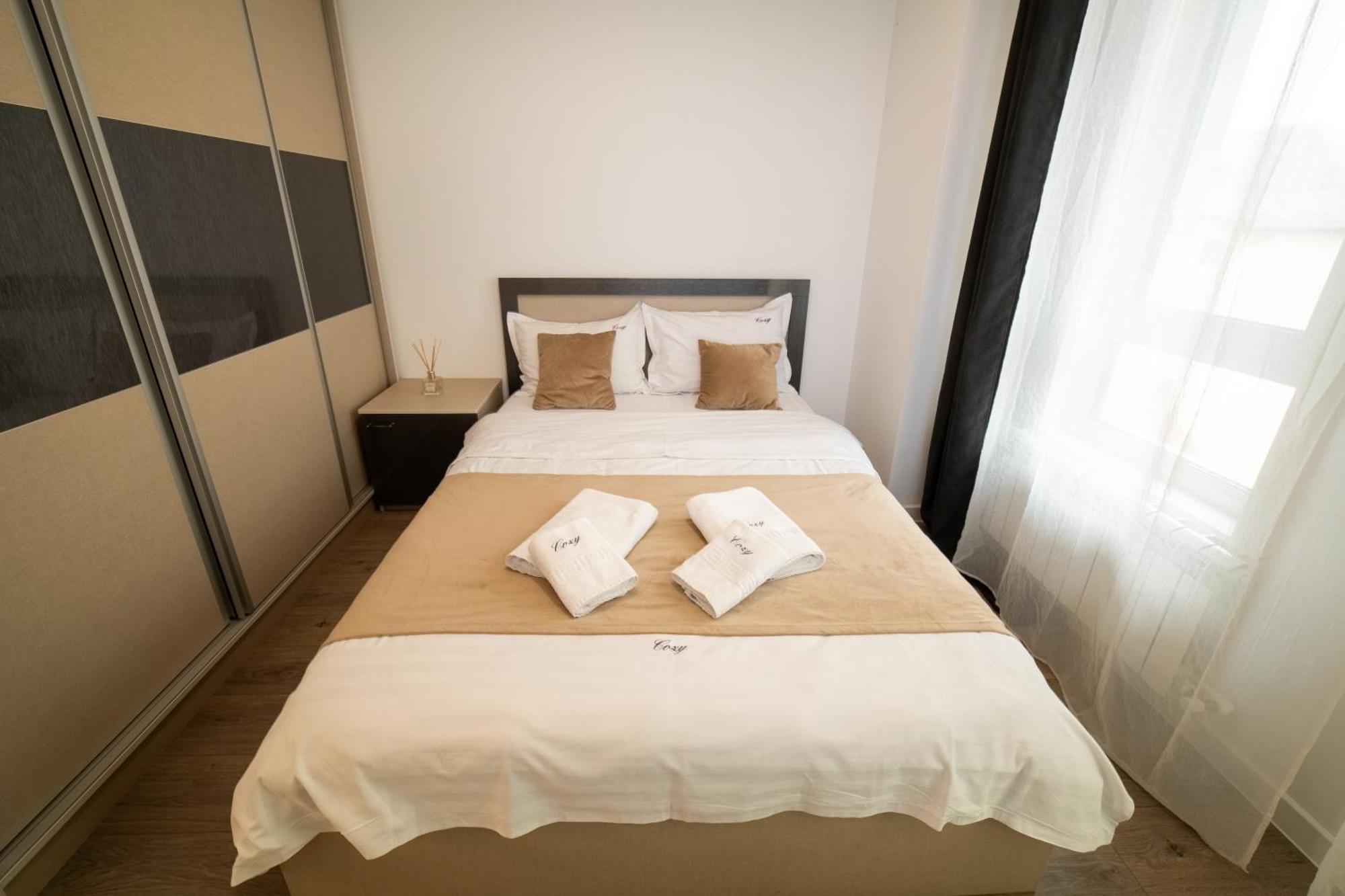 Cozy Aparthotel - Ultracentral Luxury Apartments Iasi Eksteriør billede